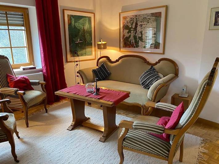 Ferienwohnung für 4 Personen, mit Terrasse und Garten sowie Ausblick