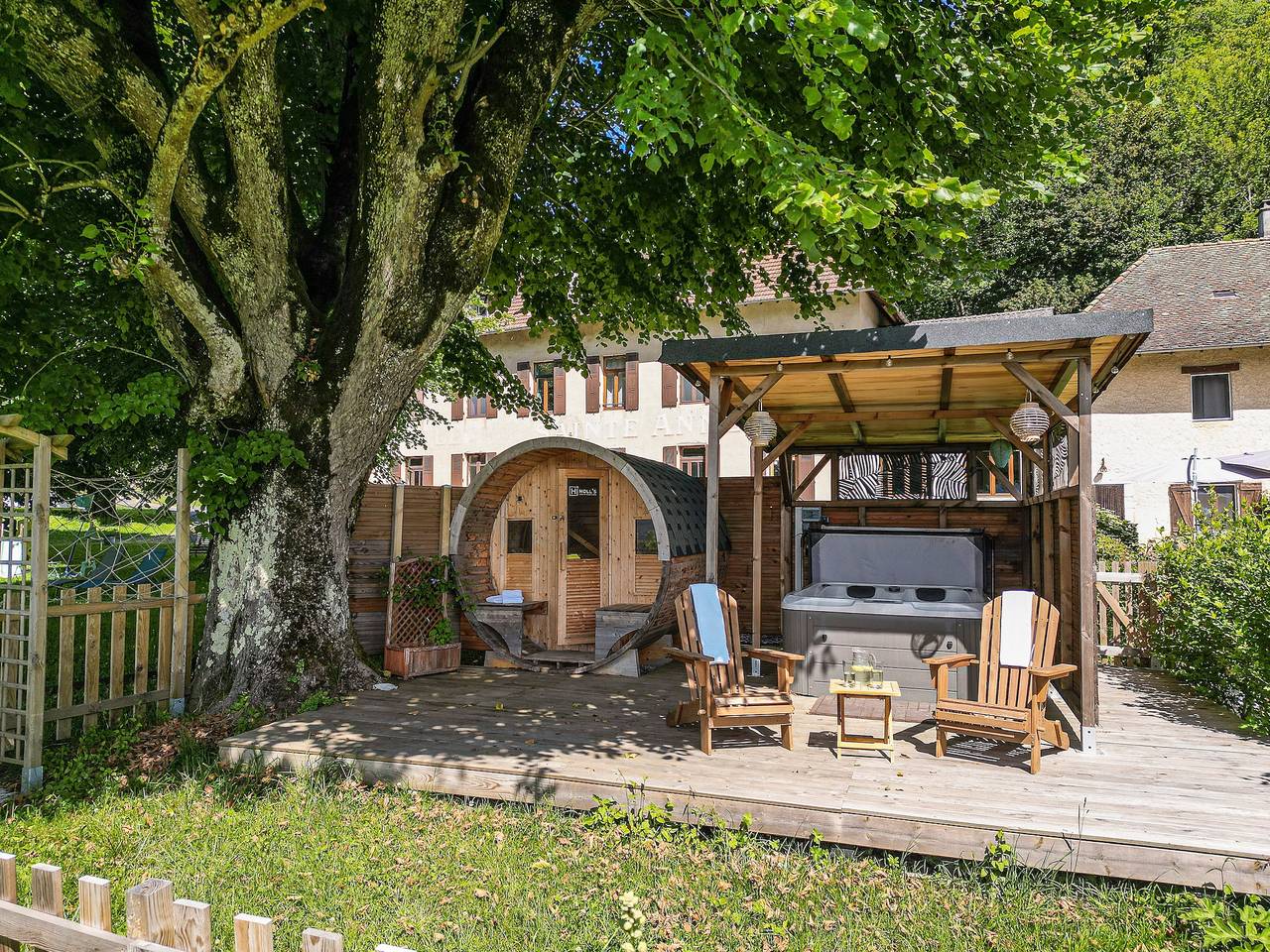 Chambre d’hôtes « L’attrape-rêves » : vue montagne, jardin partagé et Wi-Fi in Saint-Franc, Région de Chambéry