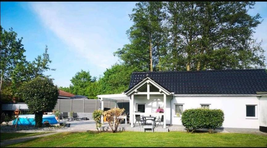 Ferienwohnung für 6 Personen, mit Terrasse und Garten in Eggesin
