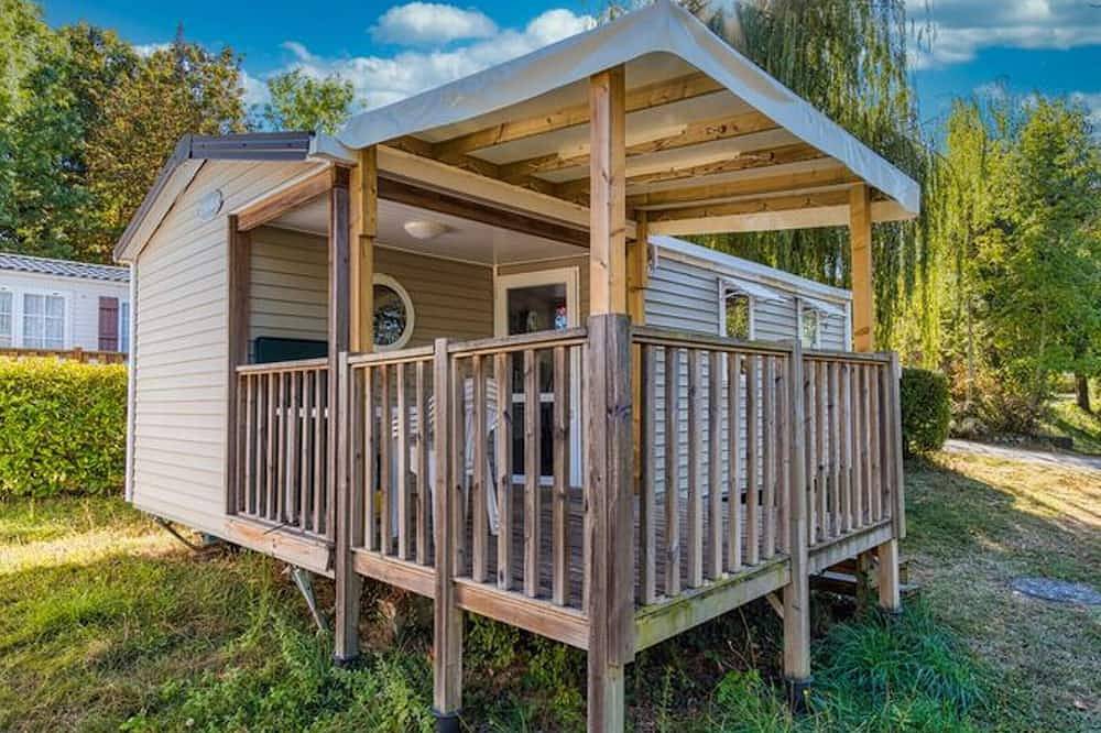 Mobil home confortable avec terrasse in Le Grand-Serre, Région de Valence