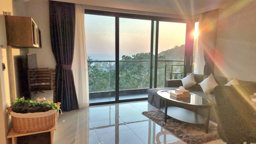 Vacation rental for 5 people, with yard and ocean view in Krabi Province
