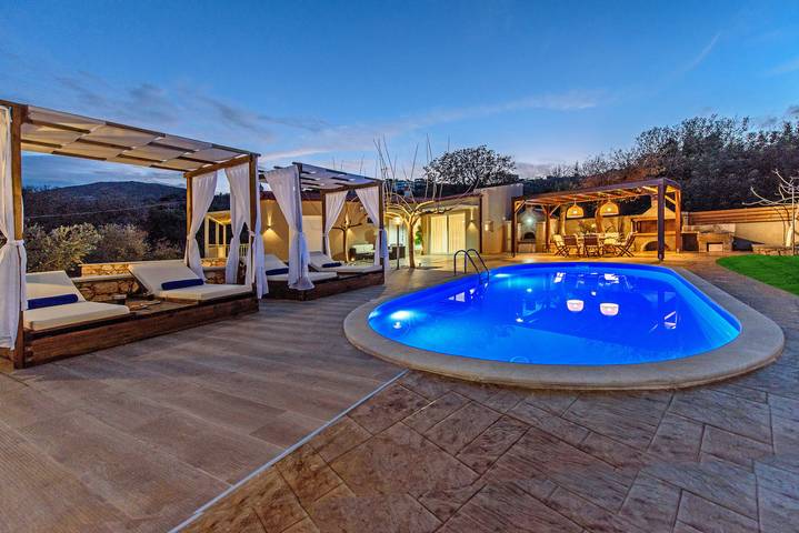 Villa für 5 Personen, mit Pool und Garten, kinderfreundlich - 1