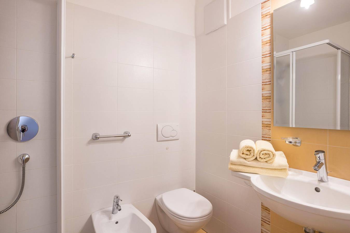 Ganze Wohnung, Runcac - Ferienwohnung Roterins mit Bergblick, Wlan & Balkon in San Vigilio di Marebbe, Enneberg