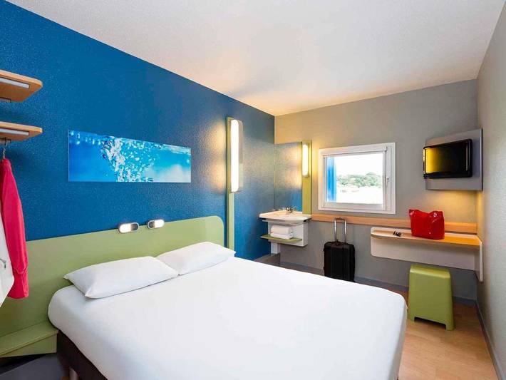 Hôtel pour 2 personnes, animaux acceptés à Saint-Sylvain-d'Anjou - 3
