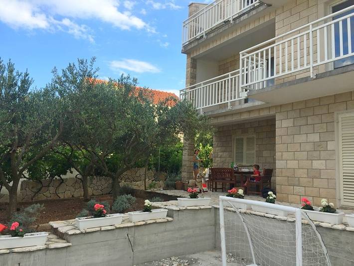 Ganze Wohnung, Ferienwohnung mit zwei Schlafzimmern in Lumbarda, Korcula