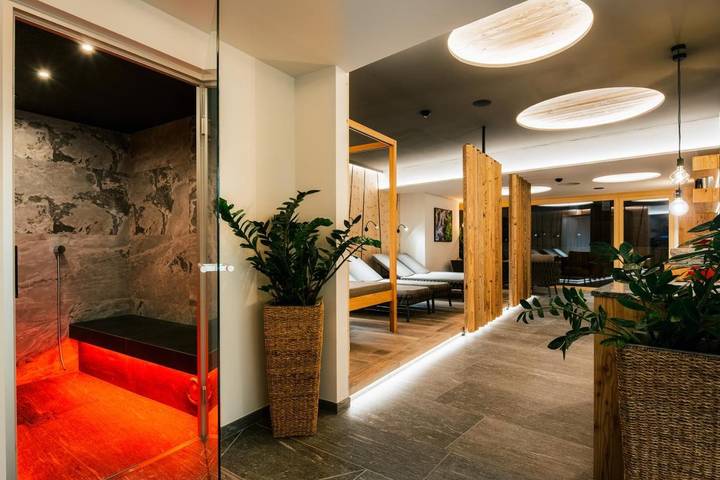 Vakantieappartement voor 8 personen, with tuin and uitzicht as well as sauna, met huisdier in Ried im Oberinntal