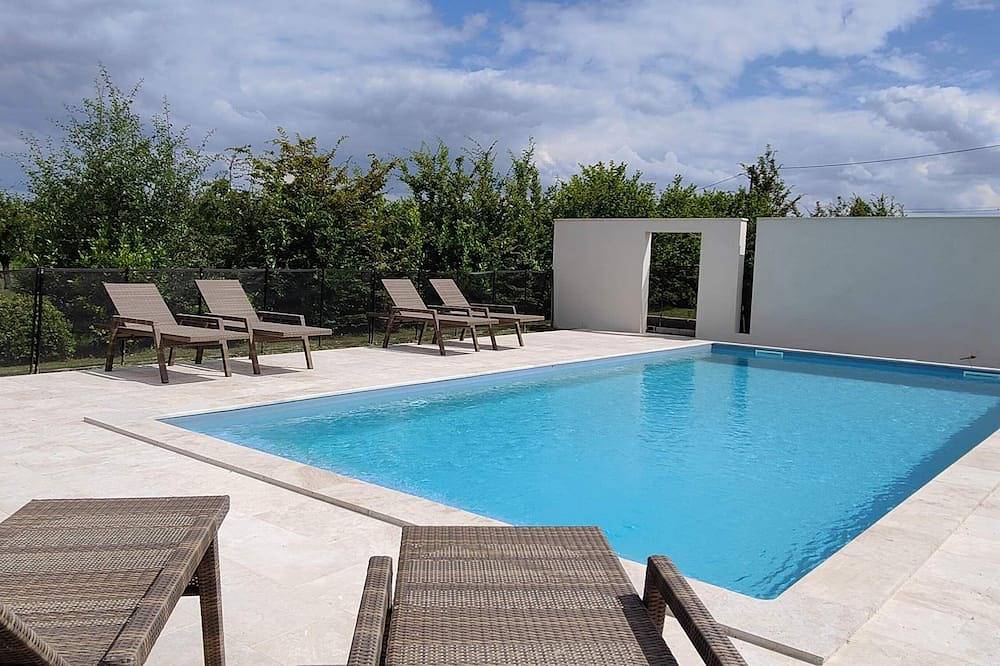 La Lambrusca,  Charme et Piscine, 4p en Périgord, 100m2 in Saint-Colomb-de-Lauzun, Région de Marmande