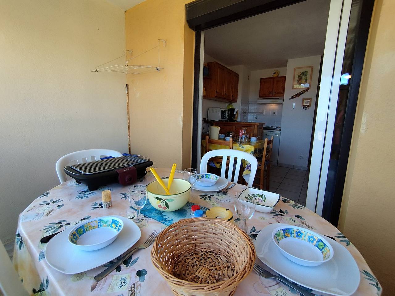 Entire apartment, T2 Apartment Sea View - Parking - 4 Pers - Saint-Pierre-la-Mer in Saint Pierre la Mer, Fleury