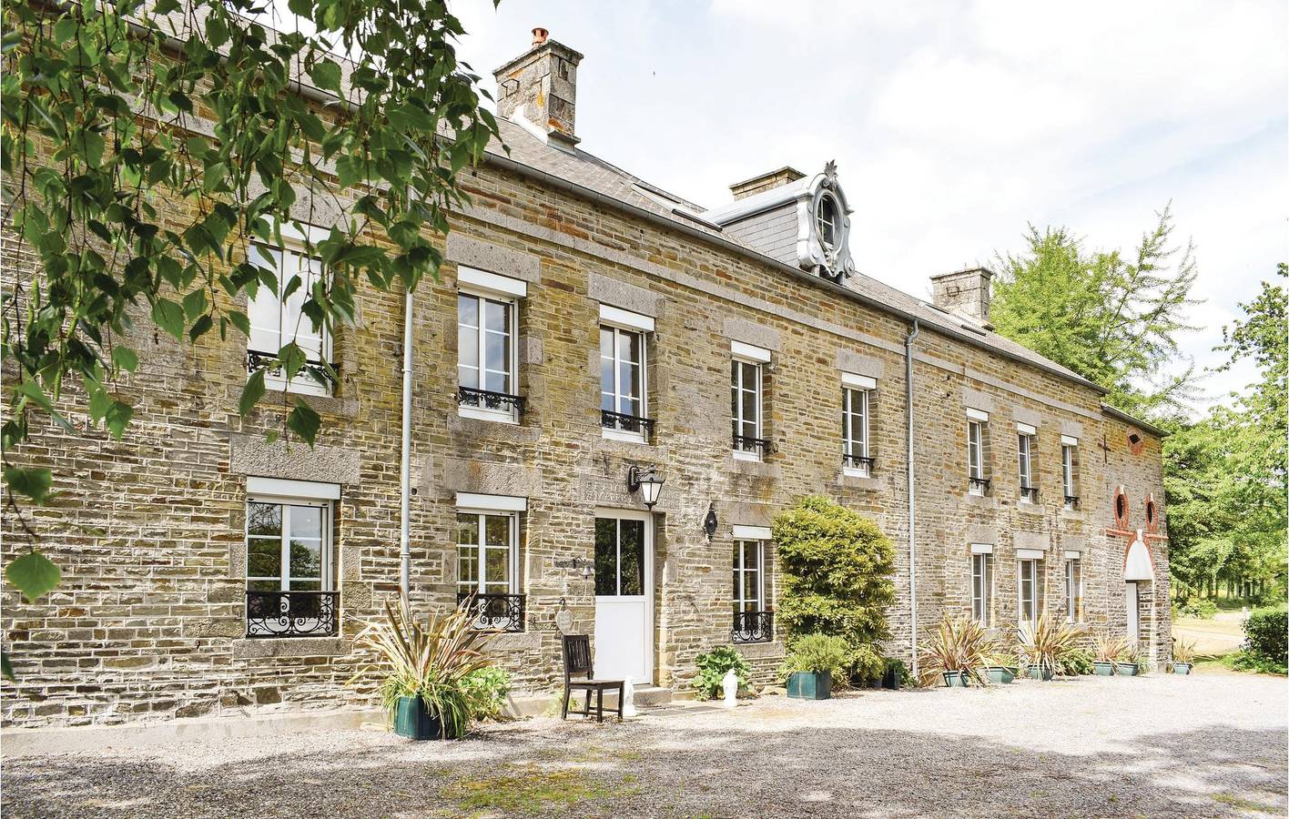 Appartement spacieux avec jardin et parking in Vassy, Région de Vire