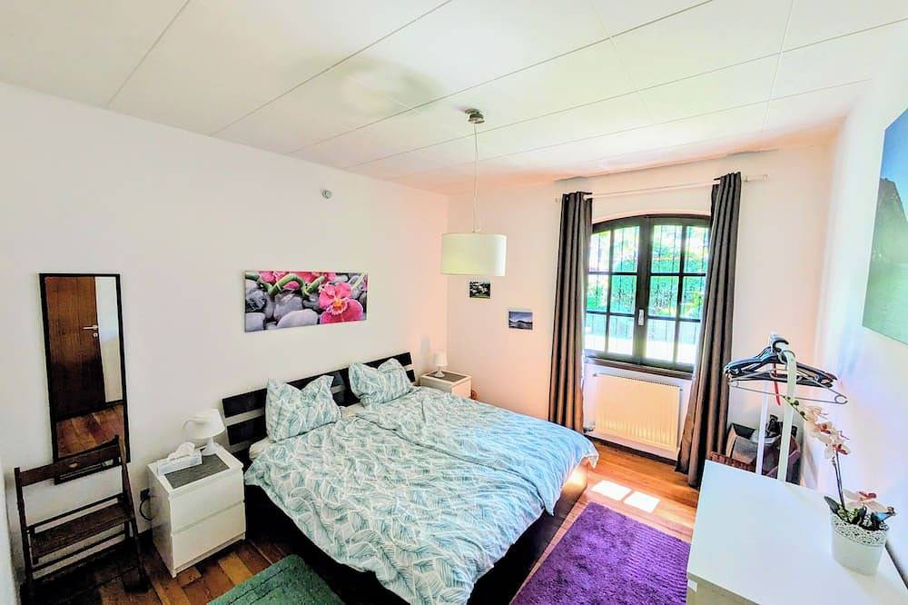 Traumhafter Urlaub im Ferienhaus Casa Lotti mit Terrasse & eingezäuntem Garten in Lavena Ponte Tresa, Luganer See (Lombardei)