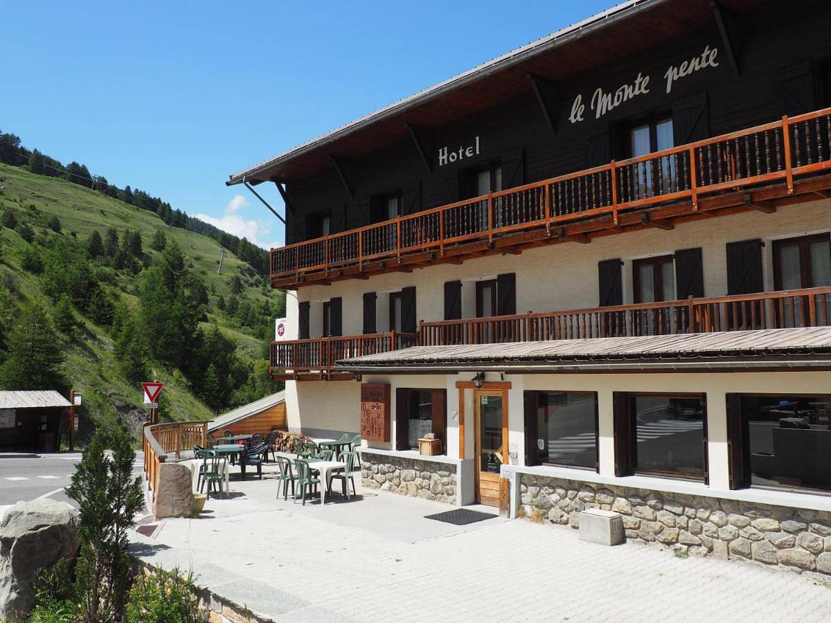 Hôtel Le Monte Pente in Vars (station de ski), Vars