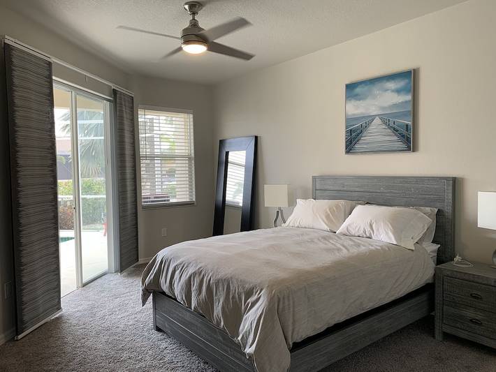 Vacation rental for 8 people, with yard in Gulf Coast