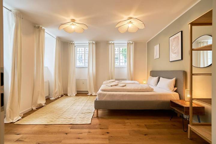 Ferienwohnung für 9 Personen, mit Ausblick in Prenzlauer Berg Berlin