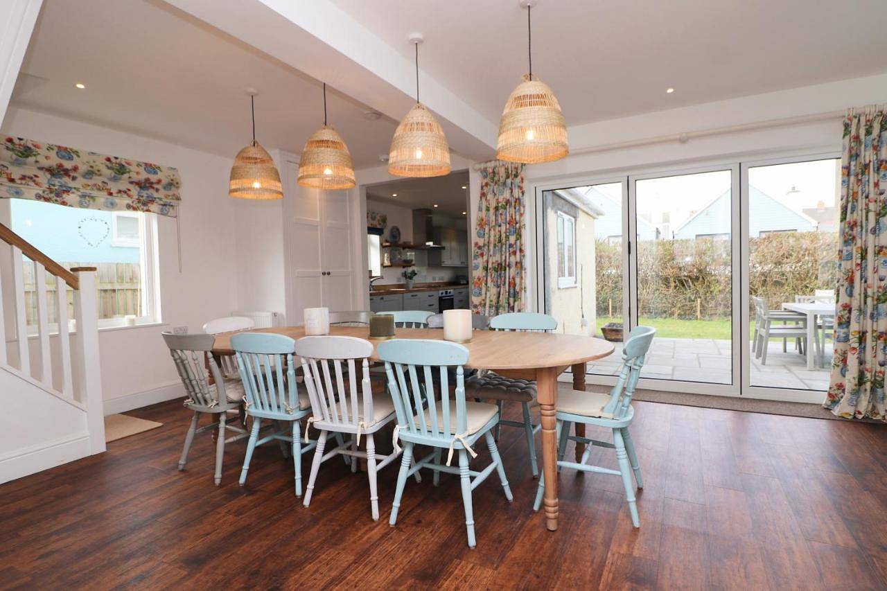 Five-Bedroom House in Trevone, Cornwall