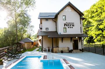 Maison d’hôte pour 2 personnes, avec bassin pour enfant et vue ainsi que jardin et piscine, adapté aux familles à Alba (Romania)