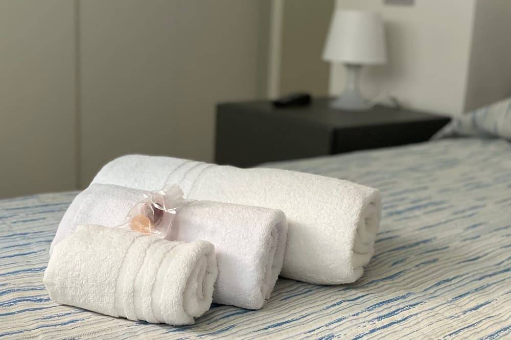 Apartamento entero, Santa d'amare apartment with private garage 900 m from the sea in Santa Margherita, Santa Margherita Ligure