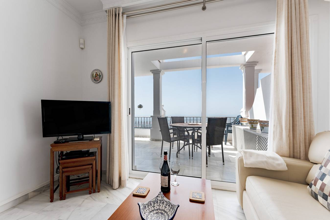 Ganze Wohnung, Ferienwohnung 'El Mirador De Mijas' mit Gemeinschaftspool, Wlan und Klimaanlage in Mijas, Costa del Sol