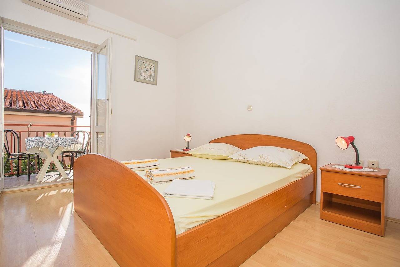 Ganze Wohnung, Ferienwohnung Nuic A2 in Makarska, Makarska Riviera