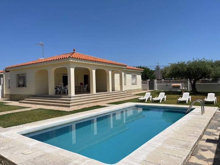 Casa rural para 6 personas, con Terraza además de Jardín y Piscina en Vinaroz