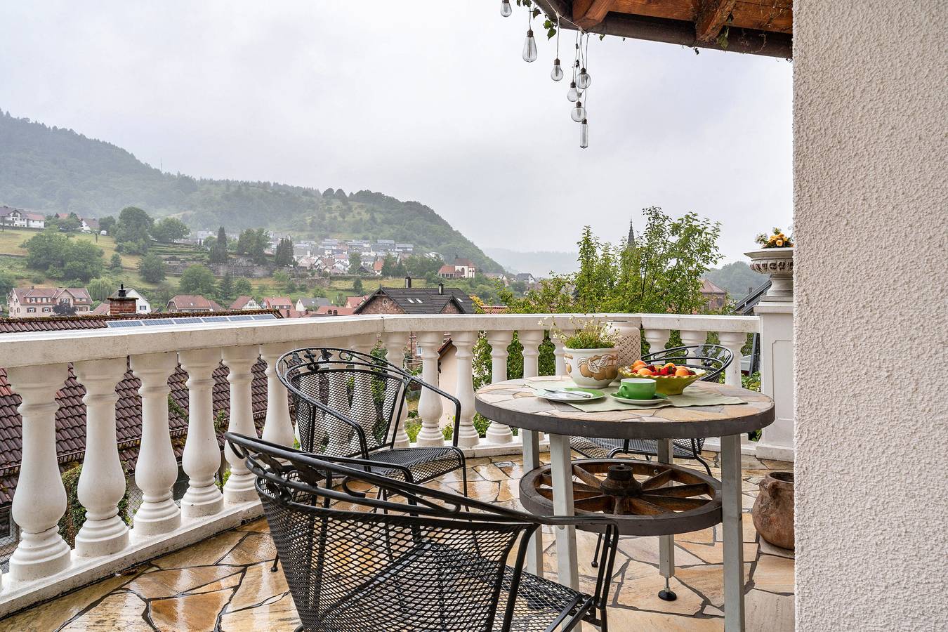 Entire apartment, Apartment 'Toskana' with Shared Terrace, Shared Garden and Wi-Fi in Weisenbach, Northern Black Forest