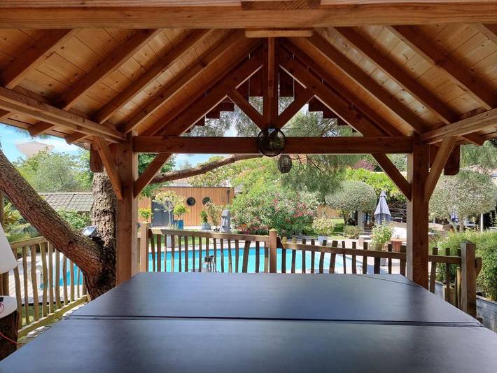 Chambre d’hôte pour 2 personnes, avec Balcon et Jacuzzi ainsi que Terrasse et Jardin à Saint-Palais-sur-Mer