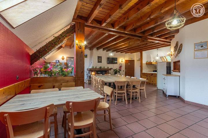 Gîte pour 15 personnes, avec jardin