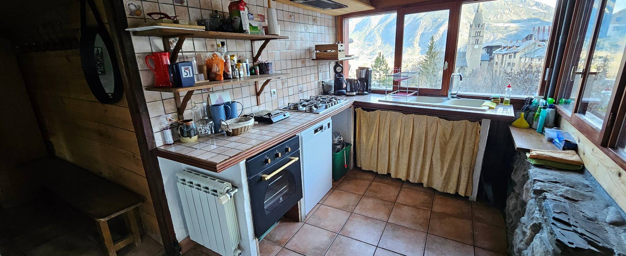 Chalet 'Pierre-vue Sur Le Pelvoux' con vistas a la montaña, jardín privado y balcón in Risoul, Parque Nacional de los Ecrins