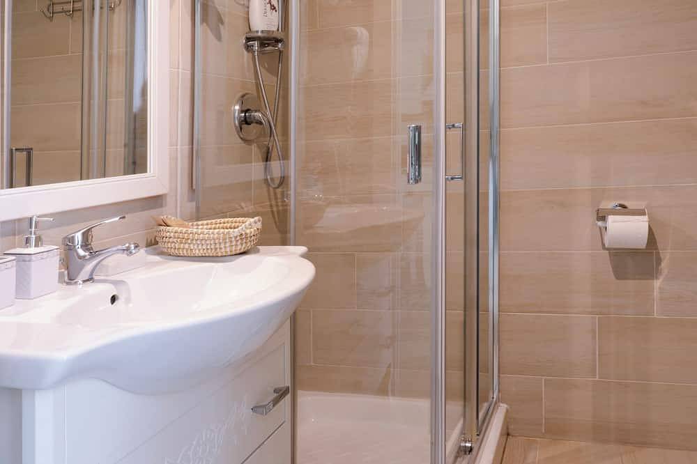 Spacious Loft with Park View - Cozy Retreat in the City Center in Santa Maria Capua Vetere, Caserta Provinz