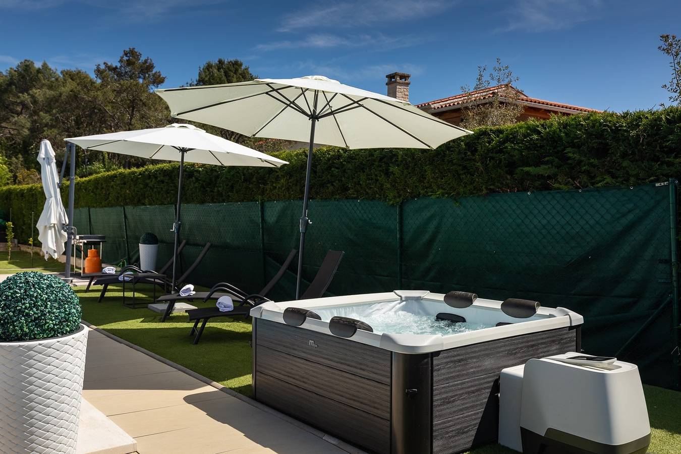 Villa Angelina premium stay with Jacuzzi, Pool  & Bbq in Poreč, Grad Poreč