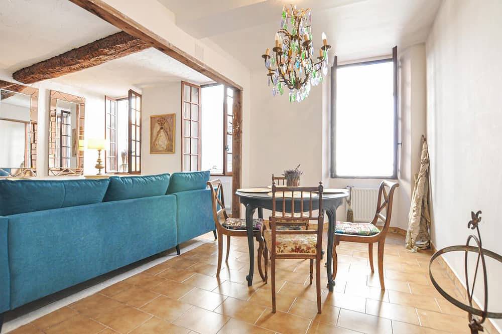 Appartement entier, Superbe appartement à Grasse avec Wi-Fi in Grasse, Côte méditerranéenne (France)