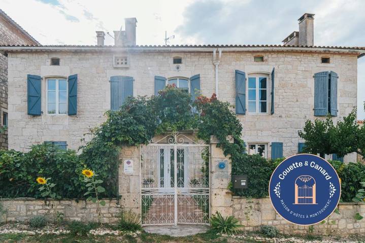 Gîte pour 4 personnes, avec Terrasse et Jardin à Montdoumerc