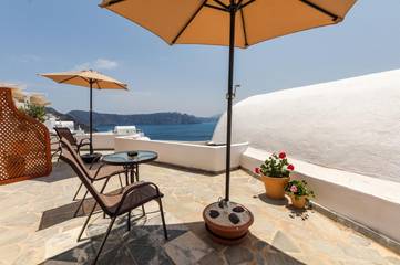 Maison d’hôte pour 2 personnes, avec terrasse et vue à Oia