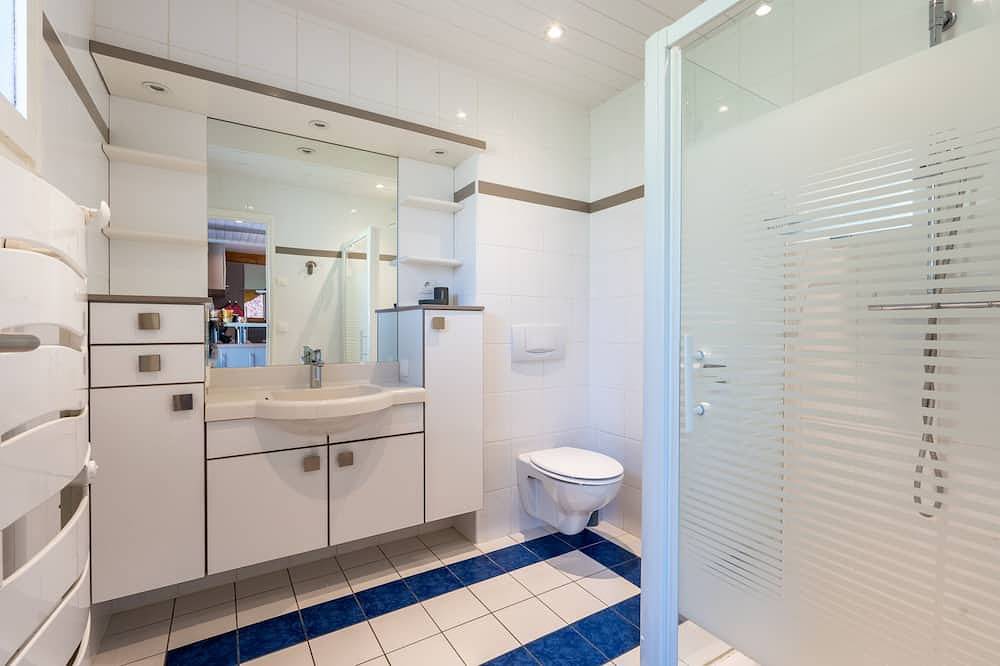 Ganze Wohnung, Pierre Carrée-Apartment-Ensuite-Familie-Bergblick in Les Clefs, Annecy und Umgebung