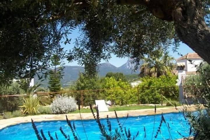 Cottage for 8 people, with garden and pool - 1