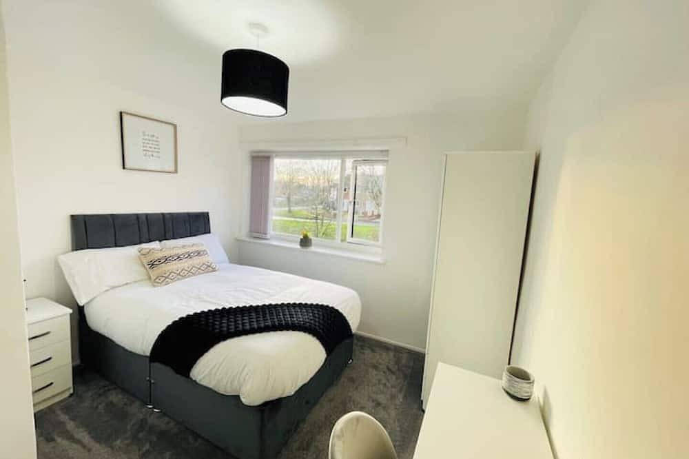 4 bed house in Wakefield - perfect for contractors  in Wakefield, Westliches Yorkshire