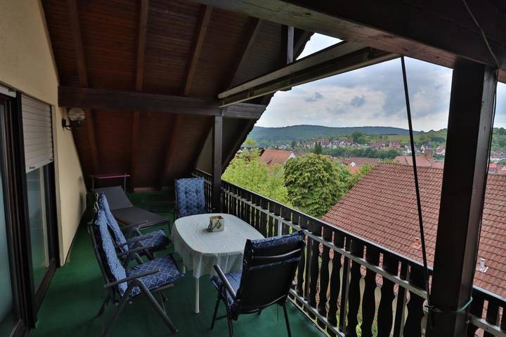 Ferienwohnung für 4 Personen, mit Balkon und Ausblick in Mömlingen - 2