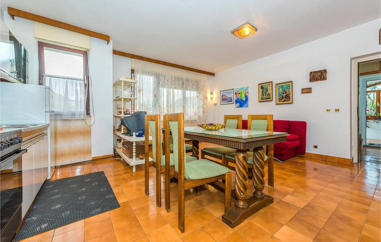 Gîte pour 4 personnes, avec terrasse à Tribunj - 3