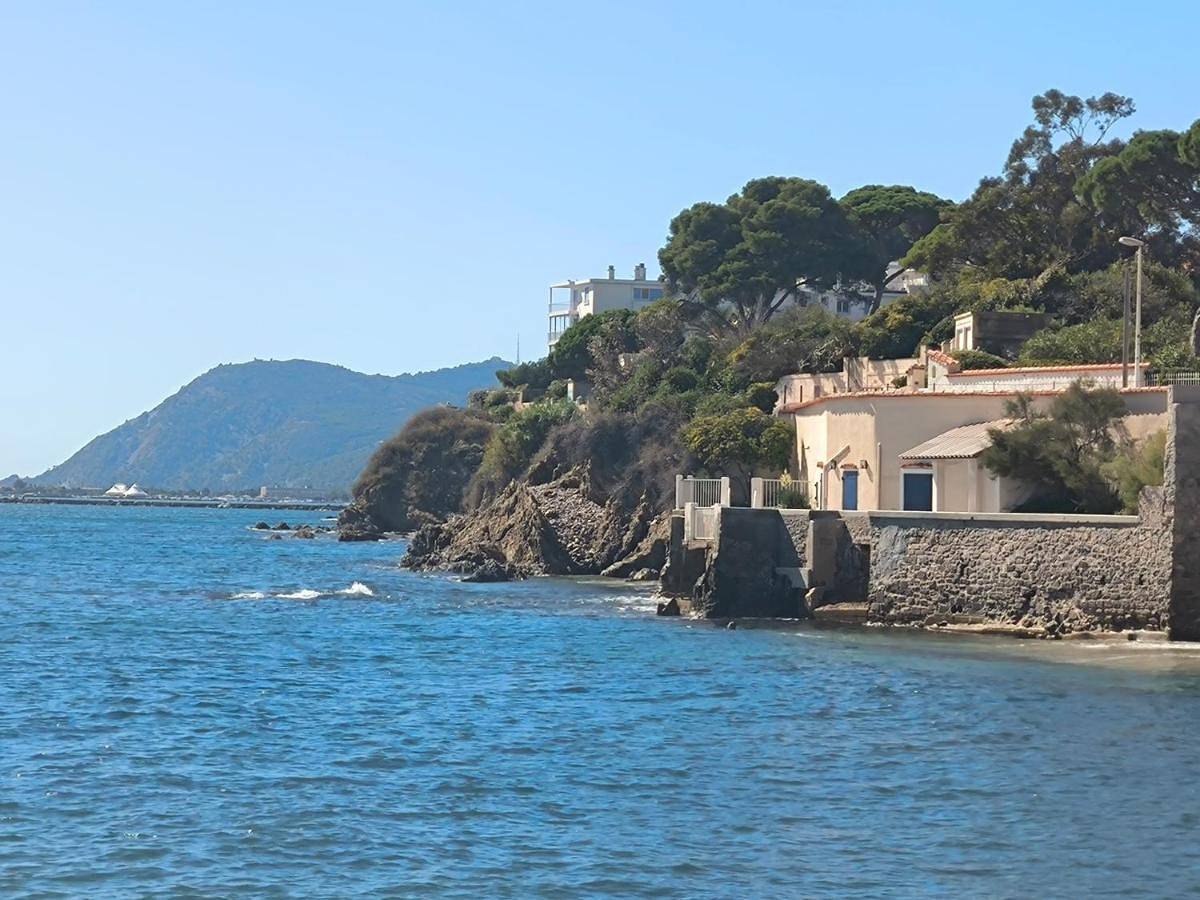 Double Room with Sea View in Toulon, Mittelmeerküste (Frankreich)