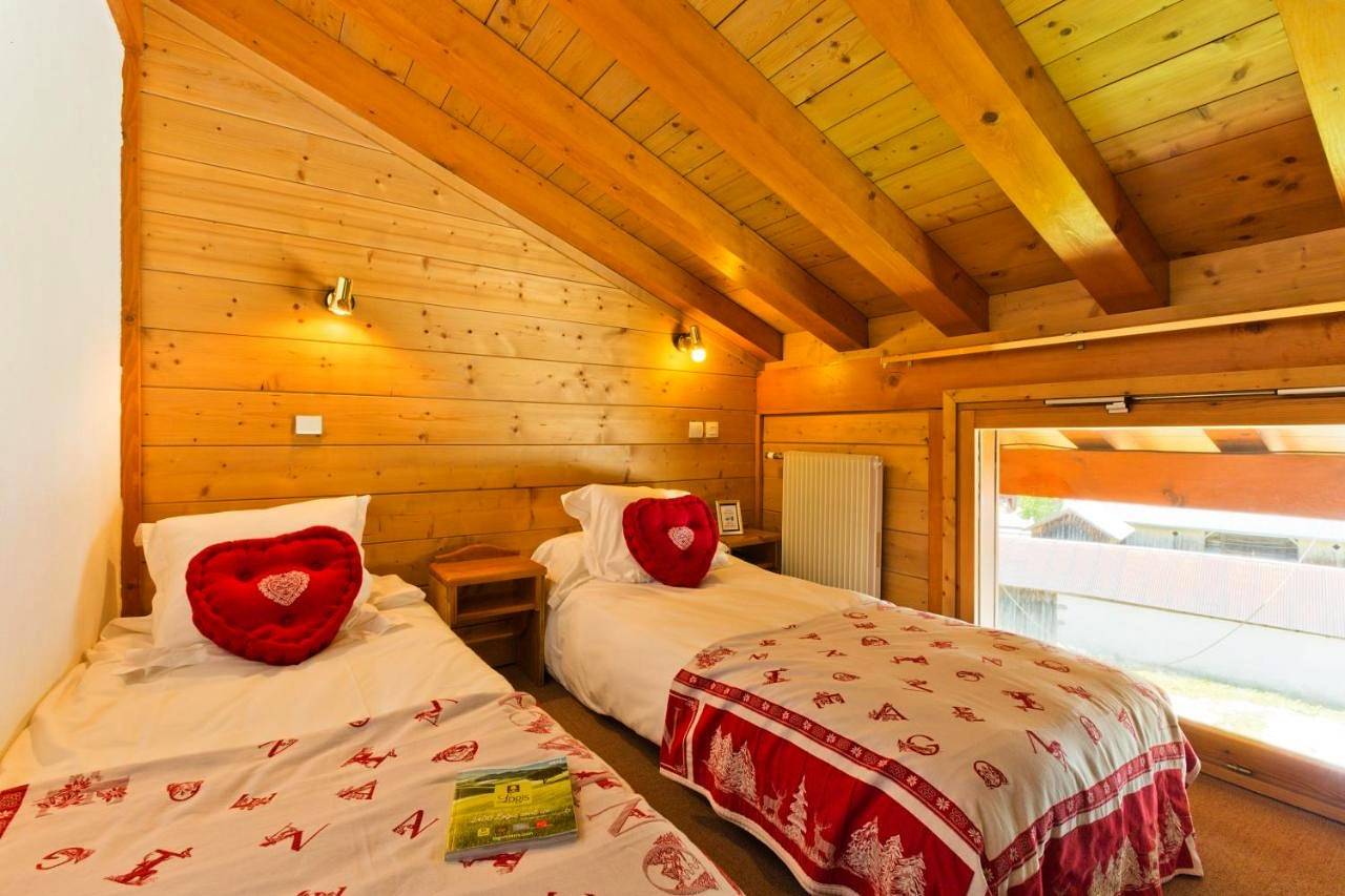 Chalet Hôtel Aiguille Blanche Logis in Les Gets, Les Portes du Soleil