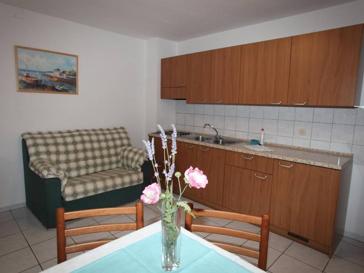 Ganze Wohnung, "Duomo 1" mit Terrasse in Cres Stadt, Cres