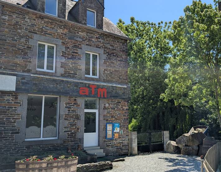 Cottage pour 2 personnes, avec jardin à Laniscat