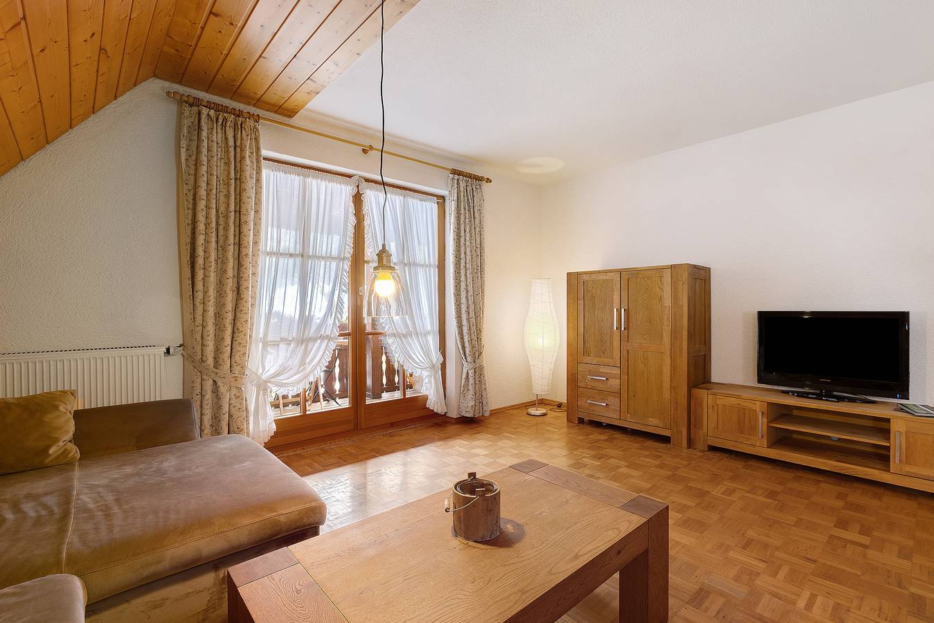 Ganze Wohnung, Ferienwohnung '8 - Flößerstuben' mit Bergblick, Gemeinschaftsterrasse und Wi-Fi in Alpirsbach, Kinzigtal