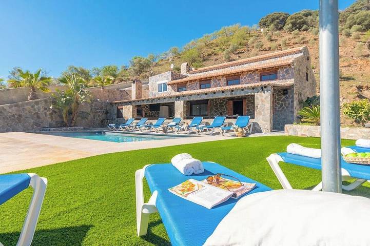 Villa pour 20 personnes, avec terrasse à El Borge