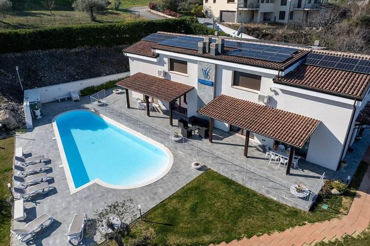 Appartement de vacances pour 4 personnes, avec jardin et piscine, animaux acceptés - 1
