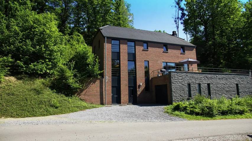 Villa voor 9 personen, with sauna and tuin as well as whirlpool in Provincie Luxemburg