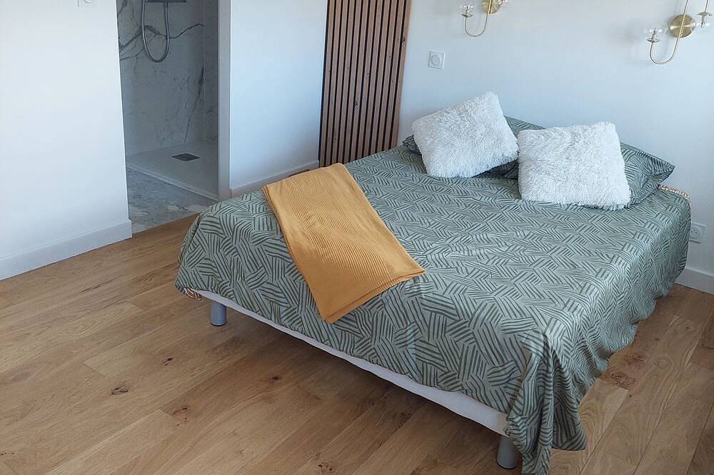 House of excellence in Talence, Bordeaux region