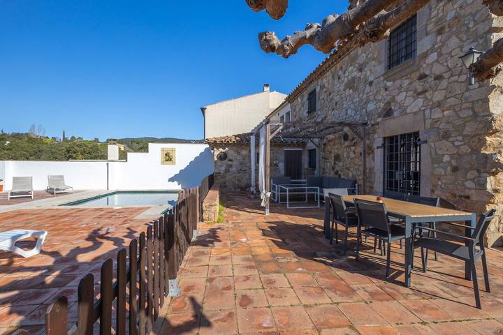 Casa de vacaciones 'Can Tarana' con vistas a la montaña, piscina privada y Wi-Fi in Santa Cristina de Aro, Costa Brava