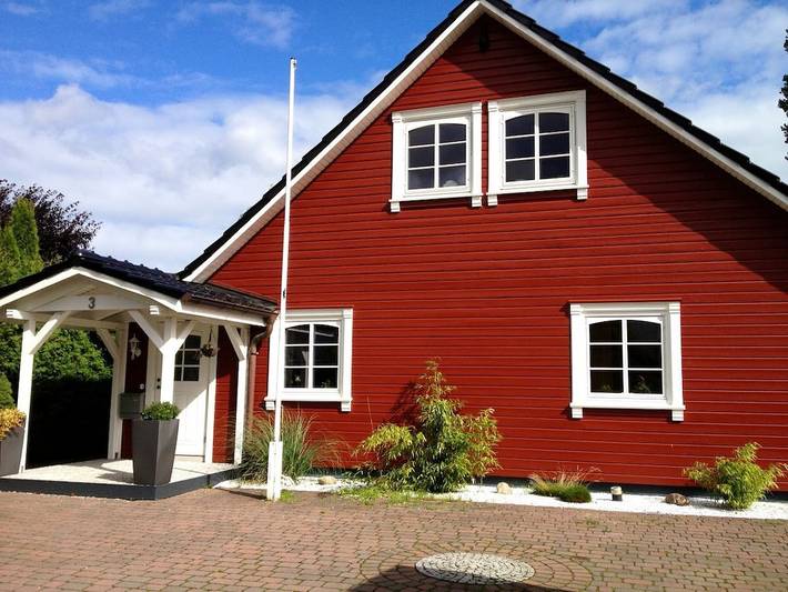 Ferienhaus für 7 Personen, mit Terrasse und Garten in Niesgrau