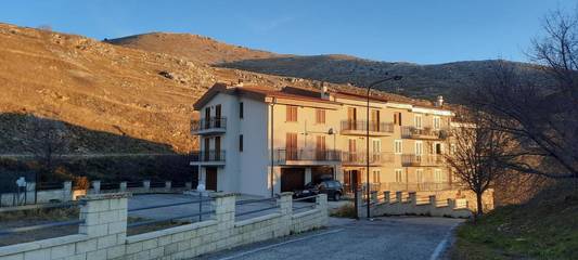 Gîte pour 2 personnes, avec vue et terrasse, animaux acceptés à Castel del Monte