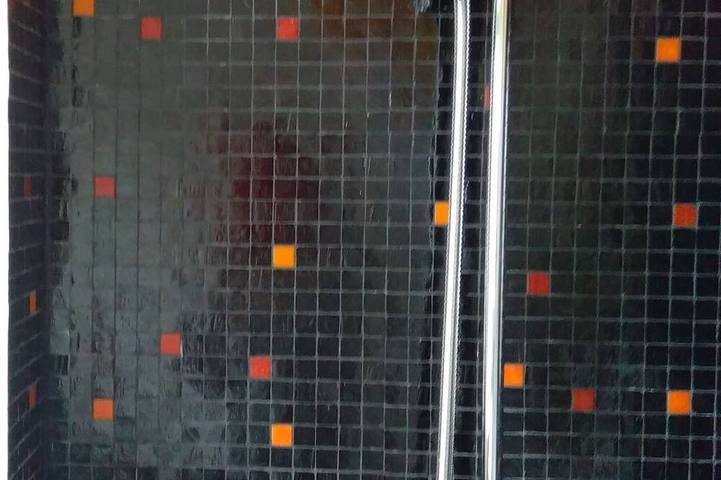 Ganze Wohnung, Großzügiges Wohnen in kleiner 50er-Jahre-Villa mit großem Garten und Kamin in Langen, Landkreis Offenbach